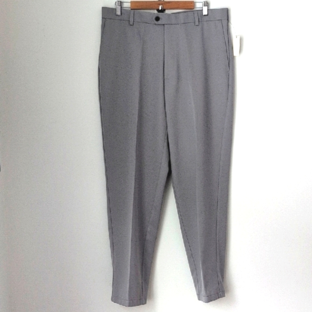 Izod Golf Pants Classic Fit Flat Front  Sharp Crease 36 x 32
